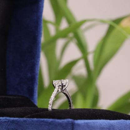 Round Cut Diamond Solitaire Engagement Ring with Matching Band – Finora Jewelry