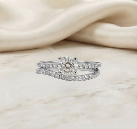 Round Cut Diamond Solitaire Engagement Ring with Matching Band – Finora Jewelry
