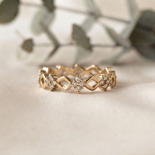 Diamond Clover Stacking Ring – Delicate Floral Gold Band – Minimalist Geometric Jewelry