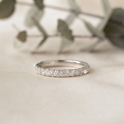 Round Cut Moissanite Pavé Wedding Band in 925 Sterling Silver / 10K & 14K Gold