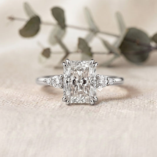 Radiant Cut Vintage Engagement Ring – Luxury Gold Bridal Ring