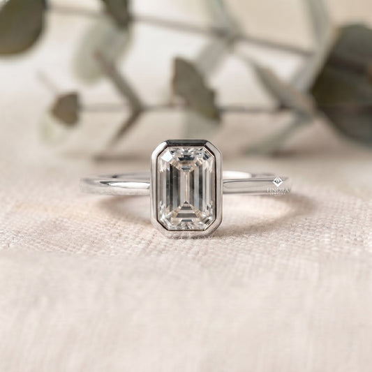 Emerald Solitaire Diamond Ring  –  Handmade Solid Gold Jewelry
