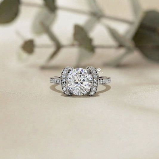 Bold Round-Cut Diamond Ring with Pavé-Set Accent Bands in 925 Silver, 10K / 14K Gold, or Platinum – Finora Jewelry