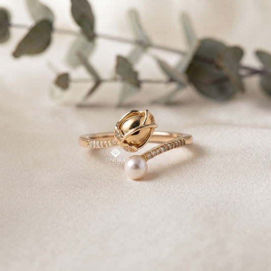 Tulip Flower Ring –  Dainty Floral Gold Jewelry for Her