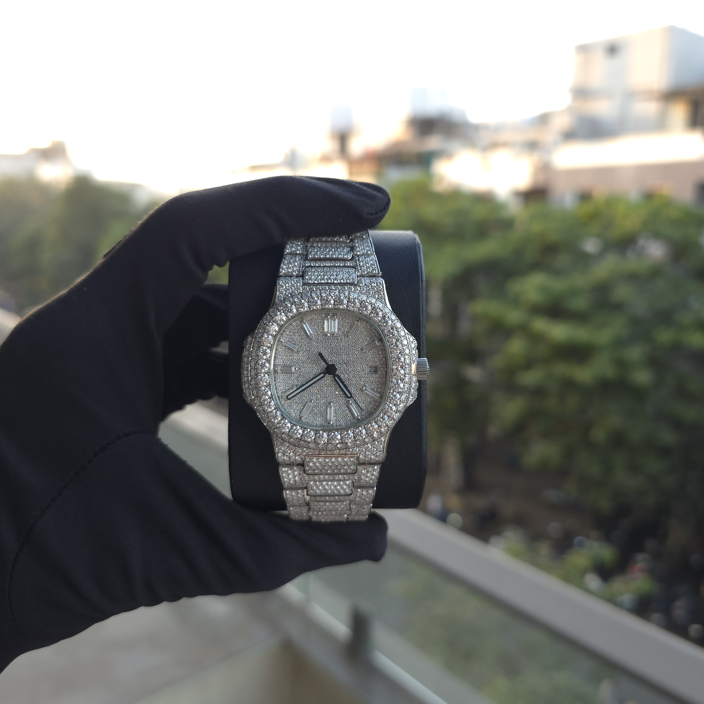 circle face moissanite watch  white 41mm