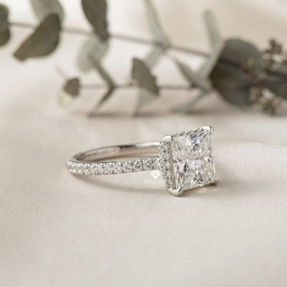 Radiant Princess Cut Solitaire Engagement Ring – Elegant Classic Gift for Her – Perfect for Birthday, Proposal, or Anniversary – Custom 925 Silver / 10K / 14K Gold / Platinum – Finora Signature