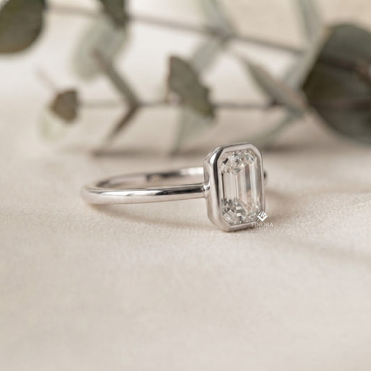 Emerald Solitaire Diamond Ring  –  Handmade Solid Gold Jewelry