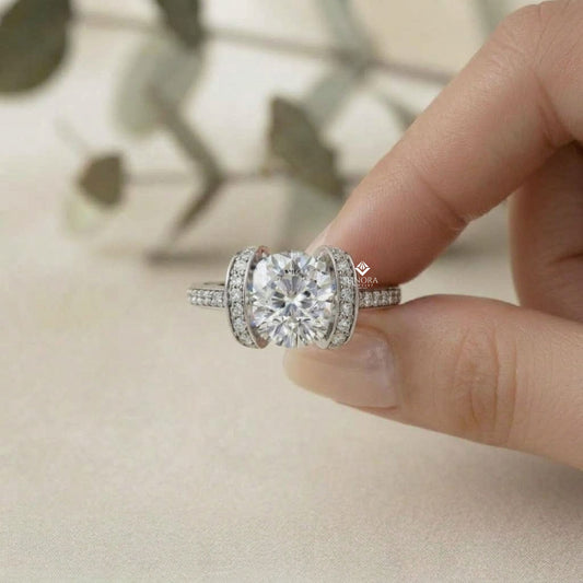 Bold Round-Cut Diamond Ring with Pavé-Set Accent Bands in 925 Silver, 10K / 14K Gold, or Platinum – Finora Jewelry