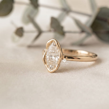 Abstract Bezel Setting Ring – Modern Engagement Ring