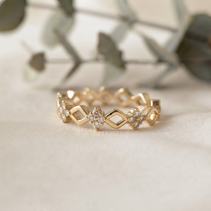 Diamond Clover Stacking Ring – Delicate Floral Gold Band – Minimalist Geometric Jewelry