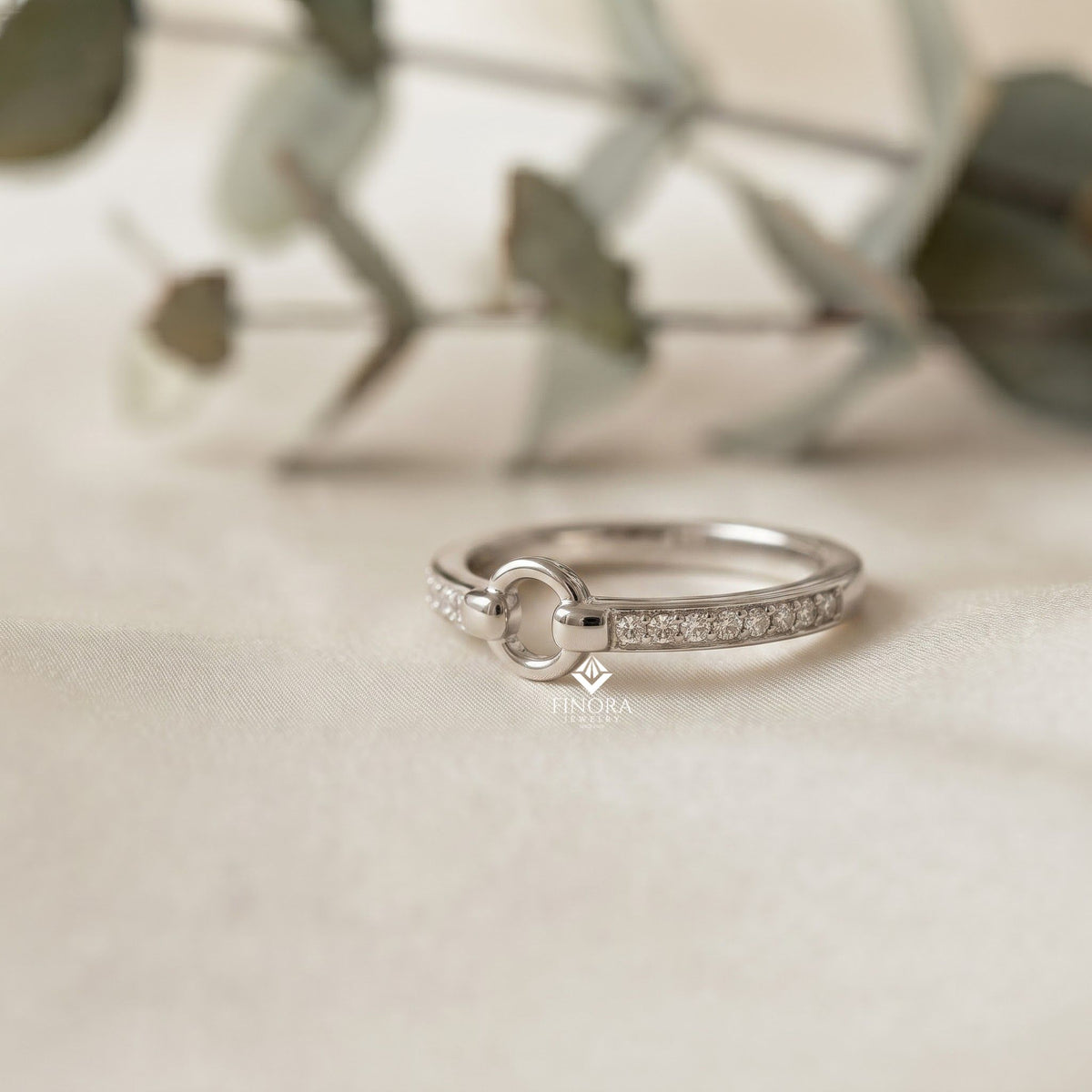 minimalist link band –  dainty pave detail ring