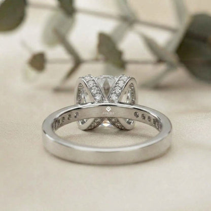 Bold Round-Cut Diamond Ring with Pavé-Set Accent Bands in 925 Silver, 10K / 14K Gold, or Platinum – Finora Jewelry