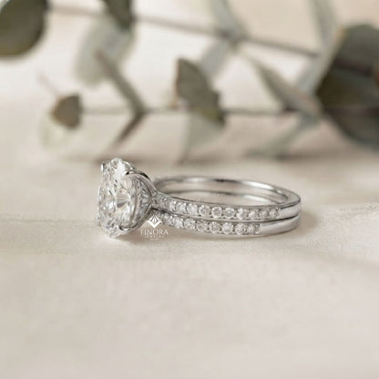 Round Cut Diamond Solitaire Engagement Ring with Matching Band – Finora Jewelry