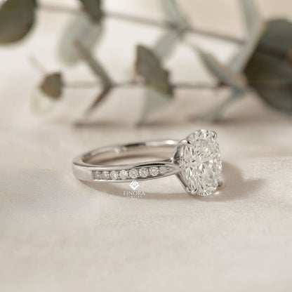 Elegant Oval Cut Engagement Ring with Diamond-Accented Band – Timeless Gift for Her – Classic Solitaire Setting in White Gold, Platinum or Silver – Finora Signature Sparkle