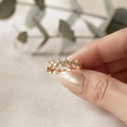 Zigzag Diamond Stacking Ring – Minimalist Geometric Gold Band – Dainty Pave Eternity Ring
