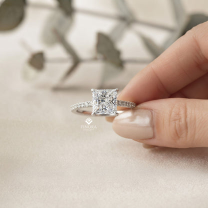 Radiant Princess Cut Solitaire Engagement Ring – Elegant Classic Gift for Her – Perfect for Birthday, Proposal, or Anniversary – Custom 925 Silver / 10K / 14K Gold / Platinum – Finora Signature