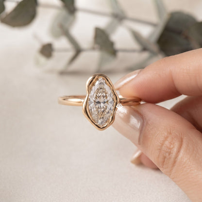 Abstract Bezel Setting Ring – Modern Engagement Ring