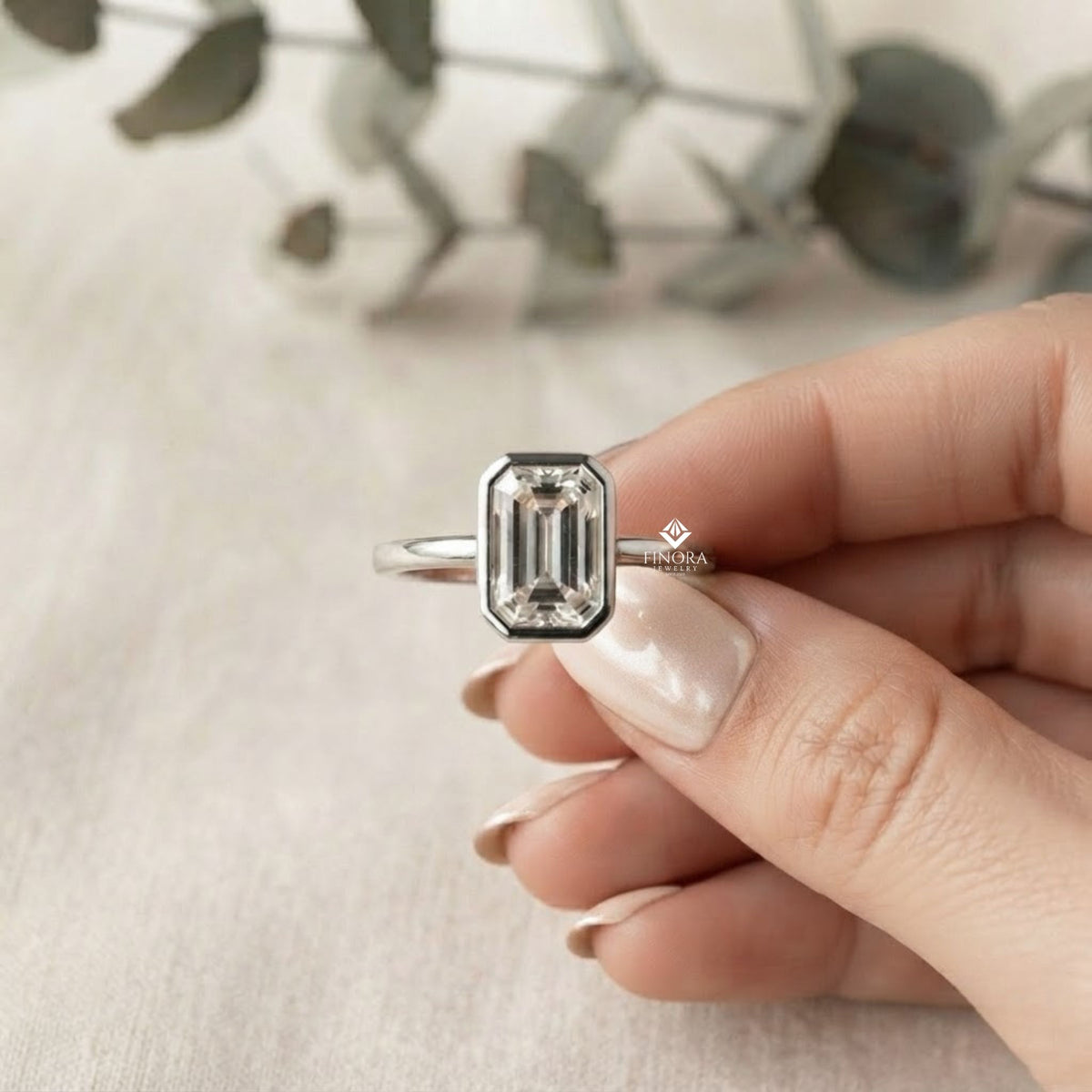 emerald solitaire diamond ring  –  handmade solid gold jewelry