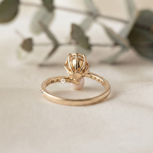 Tulip Flower Ring –  Dainty Floral Gold Jewelry for Her