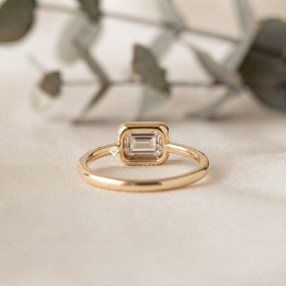 Emerald Cut Bezel Ring – Minimalist Gold Engagement Ring  – Modern Horizontal Baguette Ring