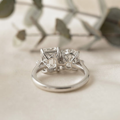Emerald & Round Cut Toi et Moi Diamond Ring in Silver, Gold, or Platinum – Finora Jewelry