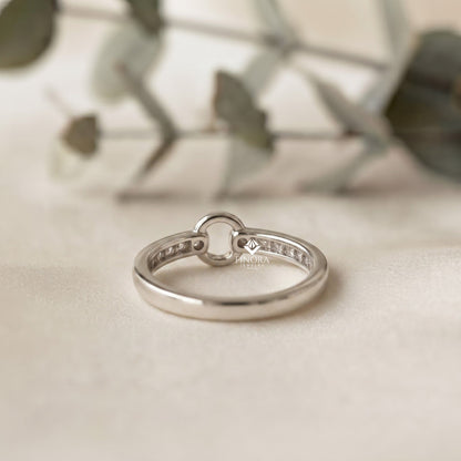 Minimalist Link Band –  Dainty Pave Detail Ring