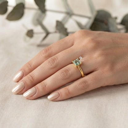 Vintage Sapphire Engagement Ring – Elegant Teal Stone Ring –  Timeless Wedding Jewelry
