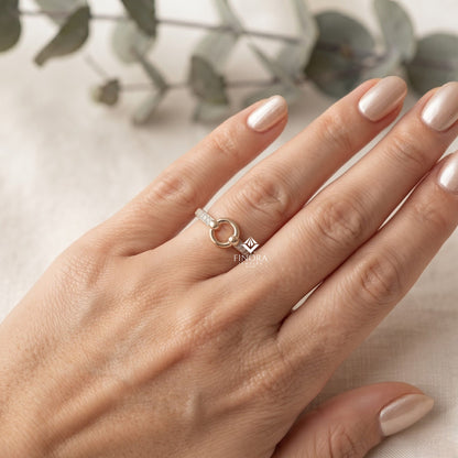 Minimalist Link Band –  Dainty Pave Detail Ring