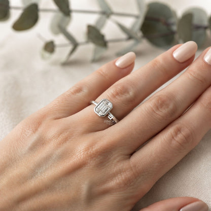 Emerald Solitaire Diamond Ring  –  Handmade Solid Gold Jewelry