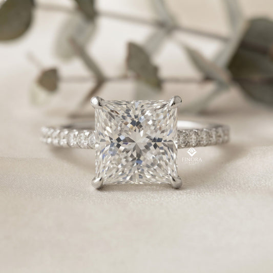 Radiant Princess Cut Solitaire Engagement Ring – Elegant Classic Gift for Her – Perfect for Birthday, Proposal, or Anniversary – Custom 925 Silver / 10K / 14K Gold / Platinum – Finora Signature