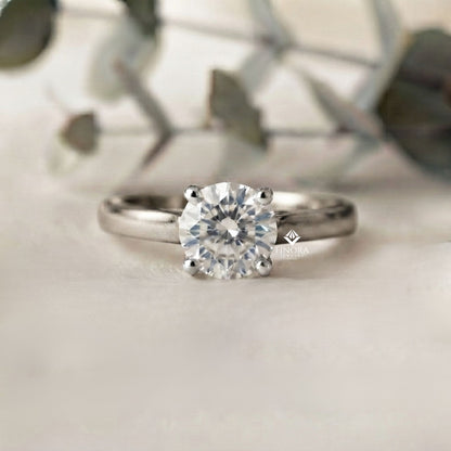 Round Cut Moissanite Solitaire Engagement Ring – Finora Jewelry