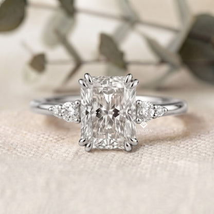 Radiant Cut Vintage Engagement Ring – Luxury Gold Bridal Ring