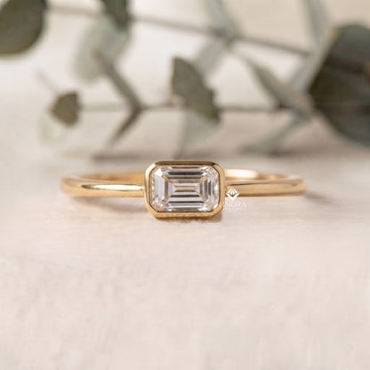Emerald Cut Bezel Ring – Minimalist Gold Engagement Ring  – Modern Horizontal Baguette Ring