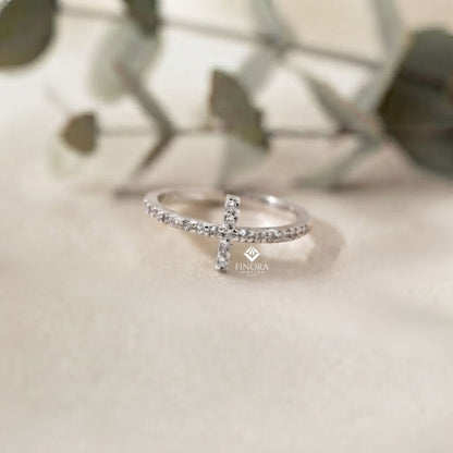 Dainty Diamond Cross Ring – Minimalist Horizontal Cross Band