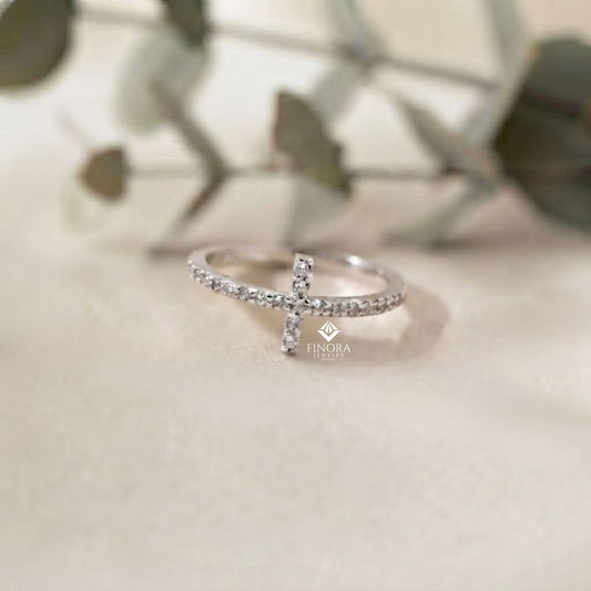 Dainty Diamond Cross Ring – Minimalist Horizontal Cross Band