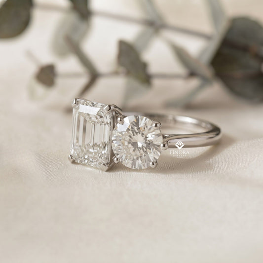 Emerald & Round Cut Toi et Moi Diamond Ring in Silver, Gold, or Platinum – Finora Jewelry