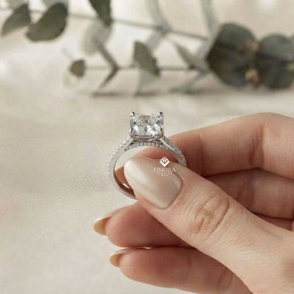 Cushion Cut Diamond Engagement Ring with Pavé Band – Classic Sparkle in White Gold or Platinum – Finora Elegant Solitaire Design – Timeless Gift for Her