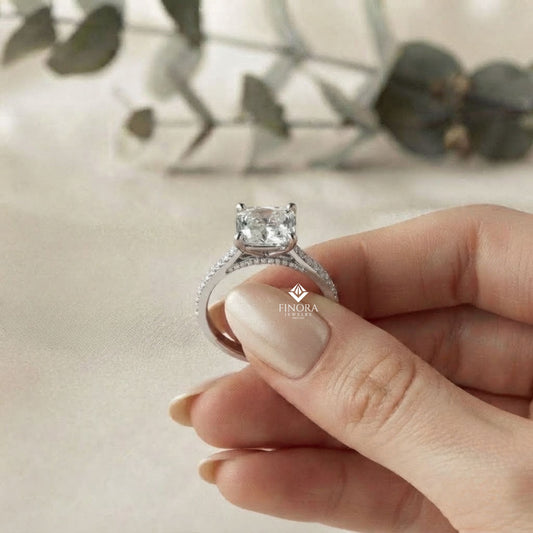 Cushion Cut Diamond Engagement Ring with Pavé Band – Classic Sparkle in White Gold or Platinum – Finora Elegant Solitaire Design – Timeless Gift for Her