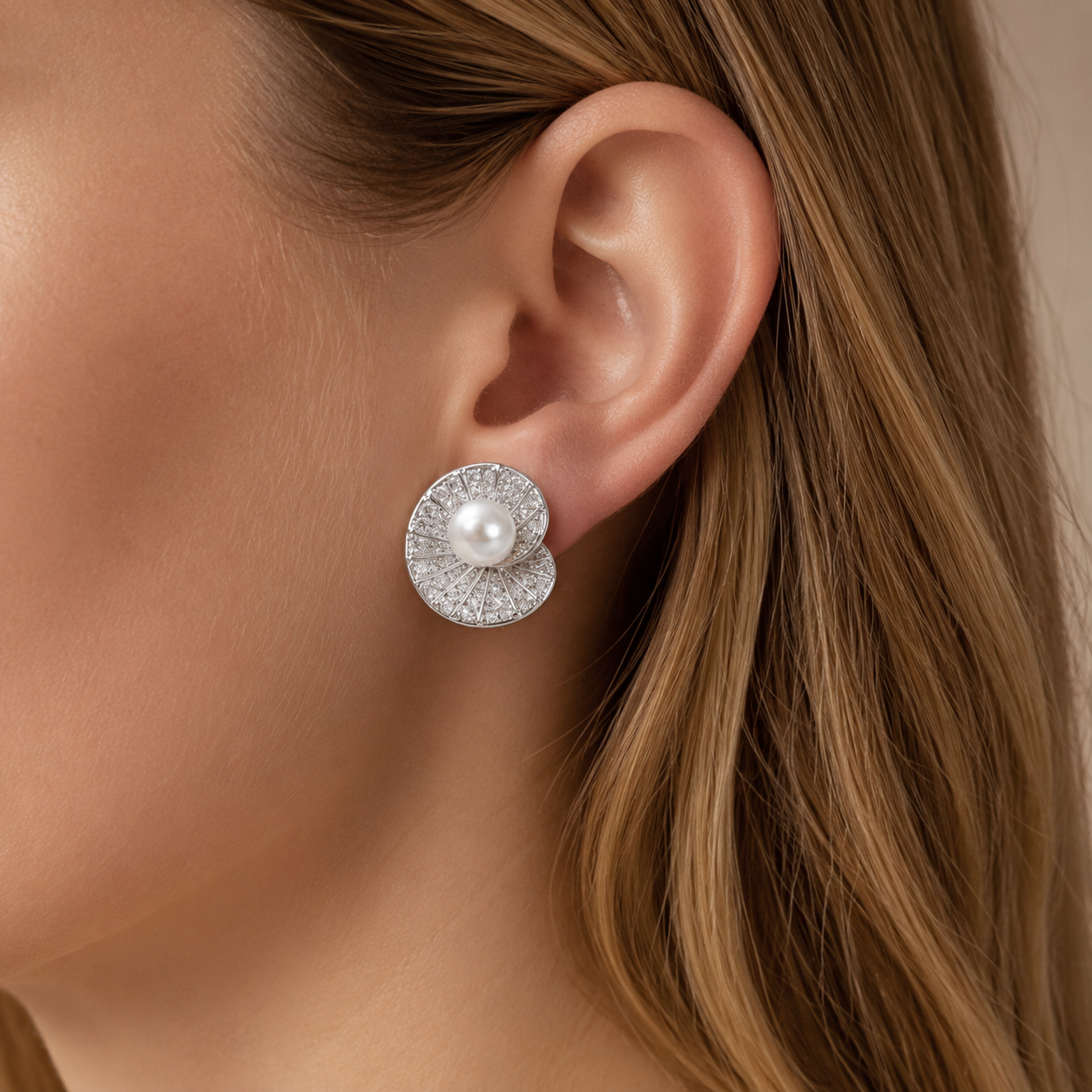 spiral shell pearl  earrings