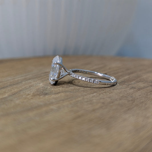 Oval Cut Moissanite Engagement Ring