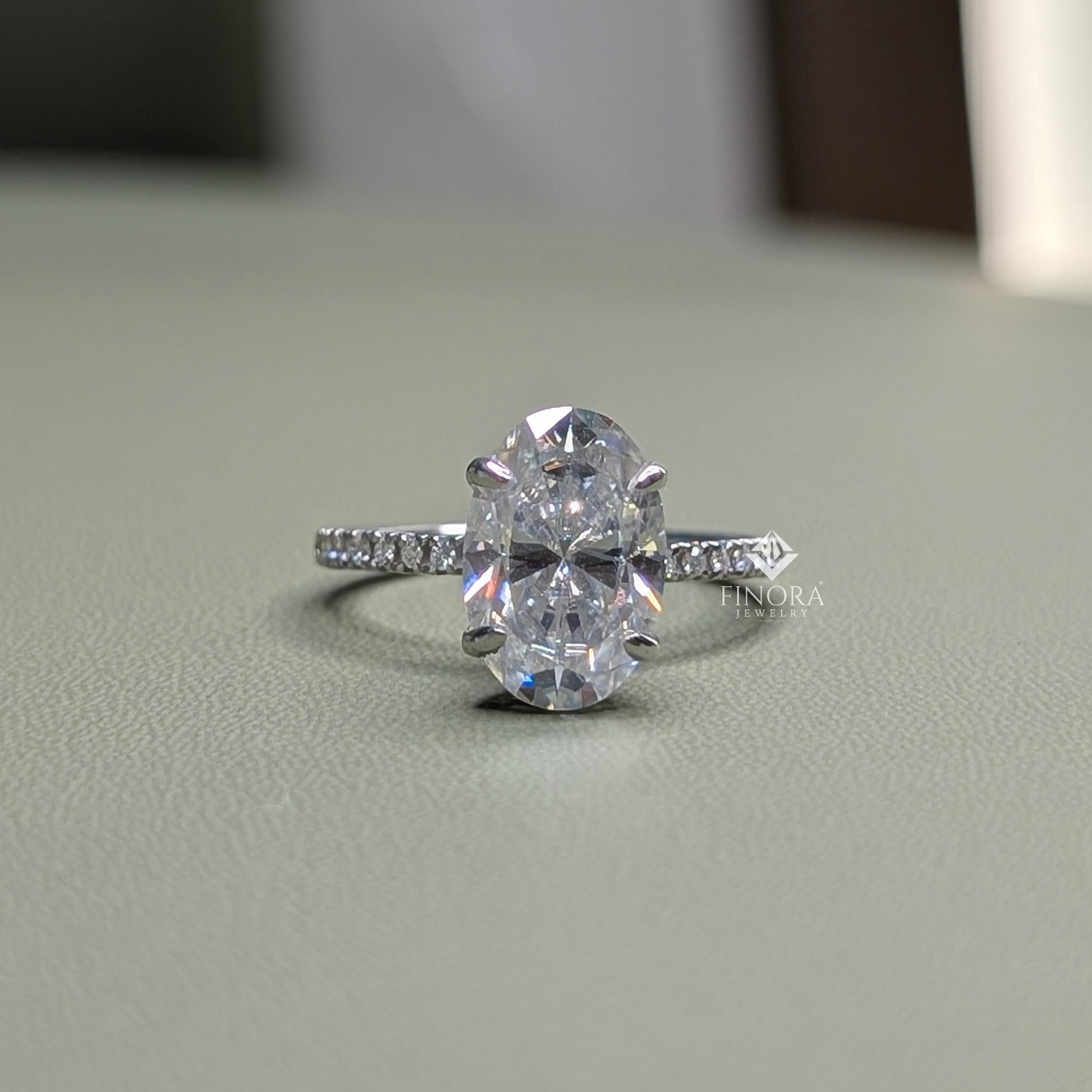 Oval Cut Moissanite Engagement Ring