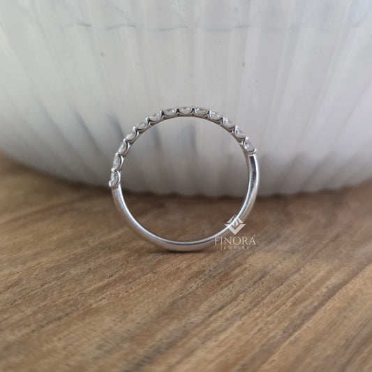 0.45 CT Round Cut Moissanite Wedding Band