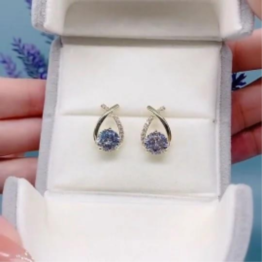 14k yellow gold crossover pave stud earrings with brilliant round center