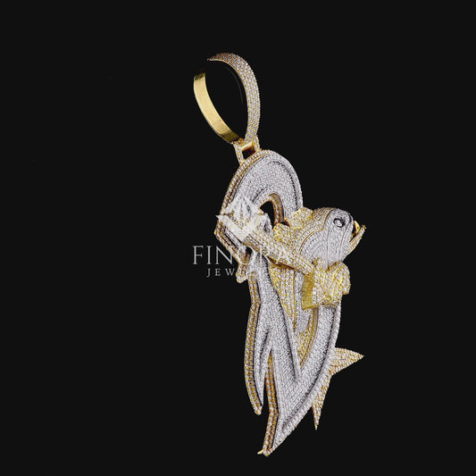 Finora Jewelry: Two-Tone Diamond Shark Pendant – Bold Statement in Gold & Ice