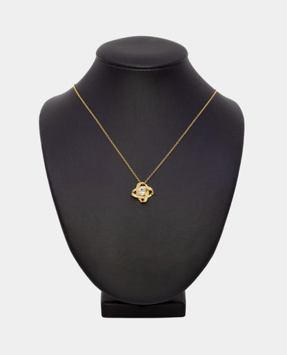 Gold Diamond Pendant Necklace